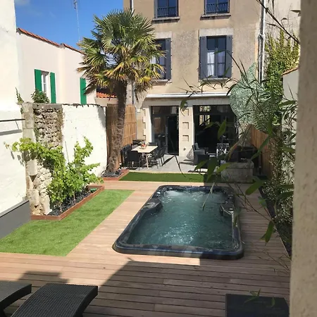 Havre De Paix Avec A Deux Pas De La